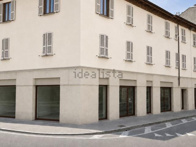 Locale Commerciale in affitto a Piacenza, Reggio Emilia