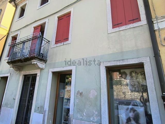 Locale Commerciale in affitto a Lonigo, Veneto