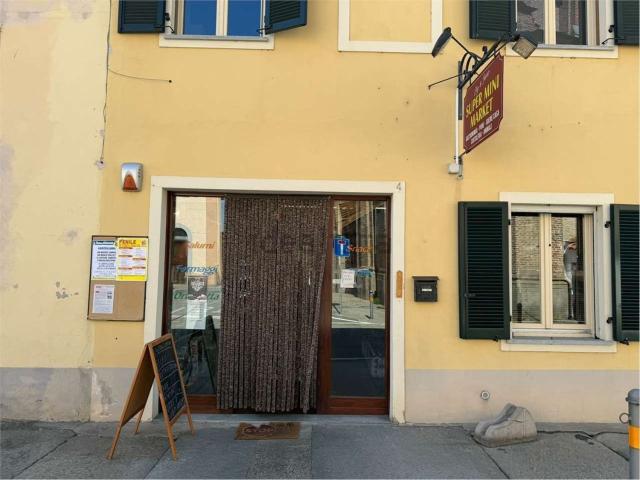 Locale Commerciale in affitto a Piemonte, Torino
