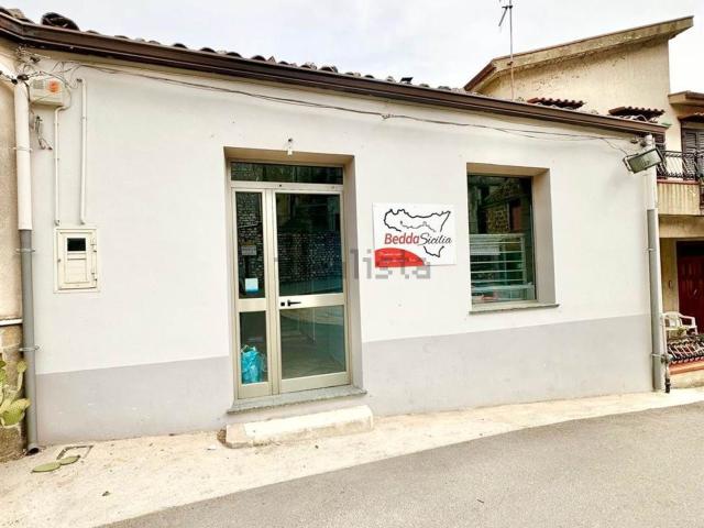Locale Commerciale in affitto a Giuliana, Sicilia