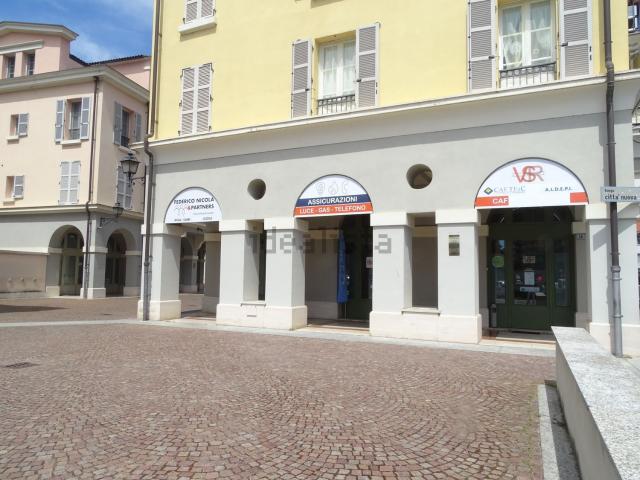Locale Commerciale in affitto a Piemonte, Alessandria