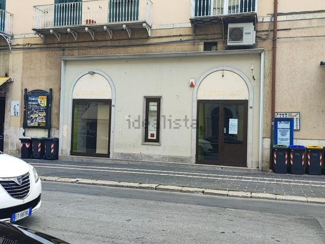 Locale Commerciale in affitto a Campobasso, Molise