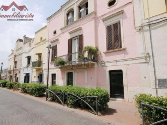 Locale Commerciale in affitto a Valenzano San Lorenzo, Puglia