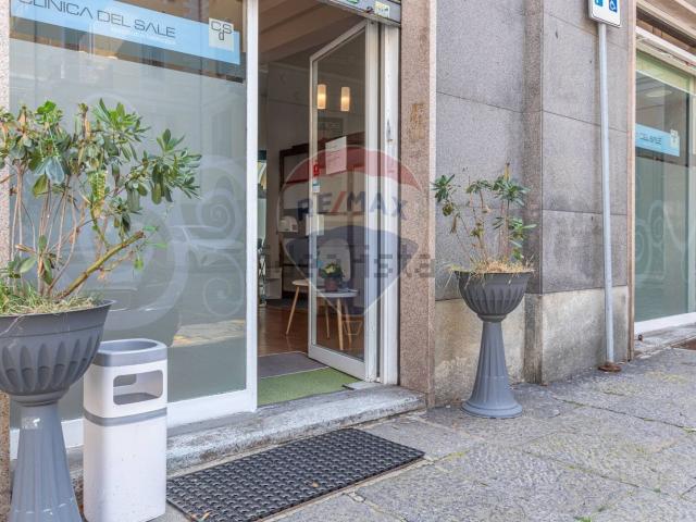 Locale Commerciale in affitto a Piazzo, Piemonte