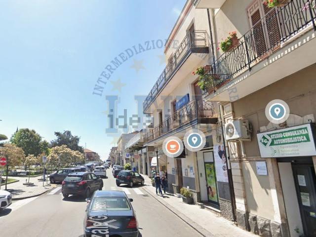 Locale Commerciale in affitto a Trecastagni, Catania