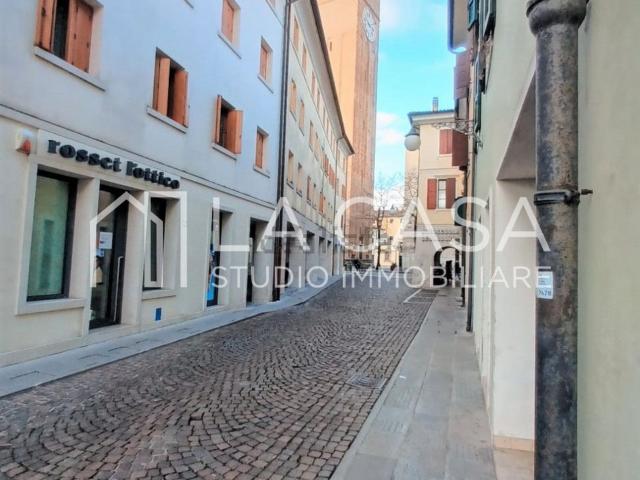 Locale Commerciale in affitto a Prodolone, San Vito Al Tagliamento