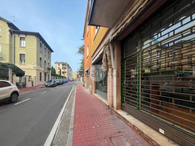 Locale Commerciale in affitto a Zona Centro, Brescia