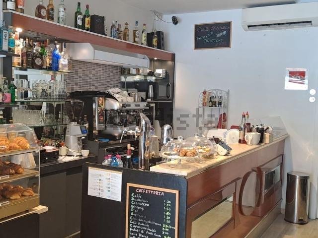 Locale Commerciale in affitto a Verona, Borgo Trento