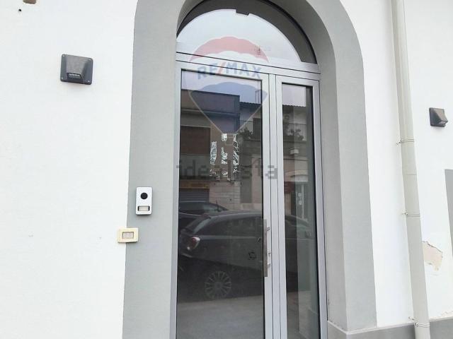 Locale Commerciale in affitto a Contrada Randa, Puglia