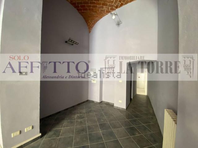 Locale Commerciale in affitto a Piemonte, Alessandria
