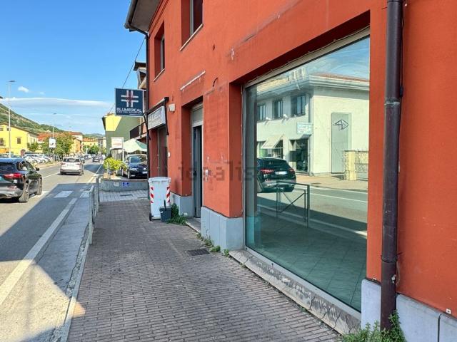 Locale Commerciale in affitto a Montevettolini, Toscana