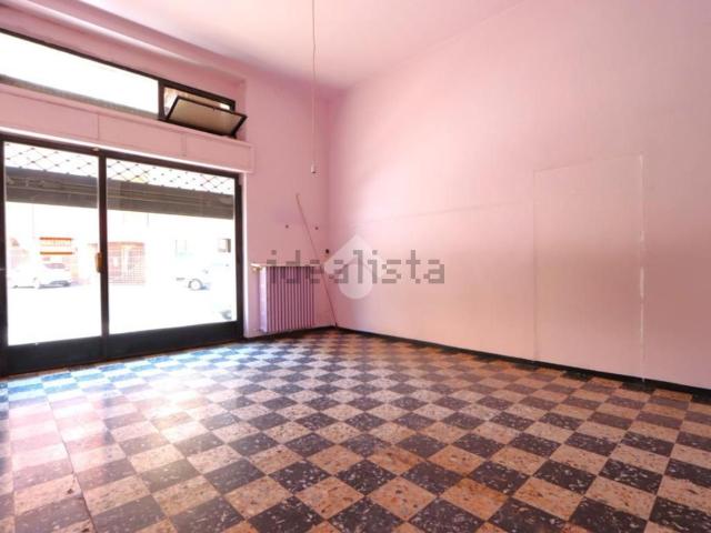 Locale Commerciale in affitto a Piemonte, Alessandria