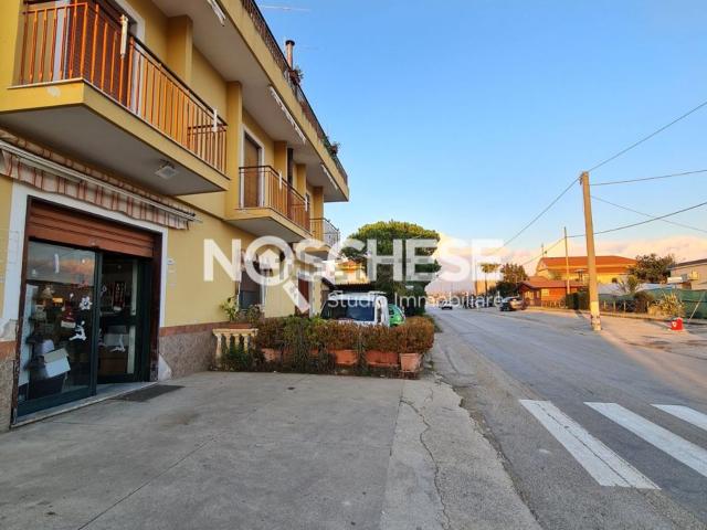 Locale Commerciale in affitto a Sant'Antonio a Picenza, Pontecagnano