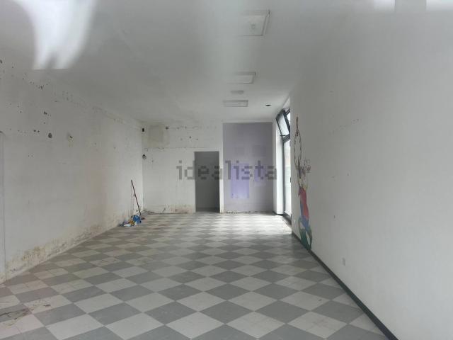 Locale Commerciale in affitto a Unione dei Comuni Circondario dell'Empolese Valdelsa, Cerreto Guidi
