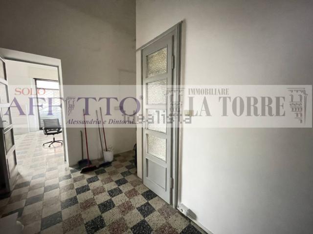 Locale Commerciale in affitto a Piemonte, Alessandria