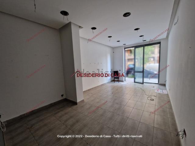 Locale Commerciale in affitto a VIII Circoscrizione, Palermo