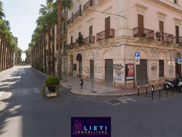 Locale Commerciale in affitto a Puglia, Taranto