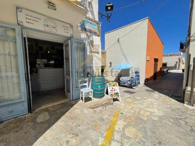 Locale Commerciale in affitto a Castellammare Del Golfo, Sicilia