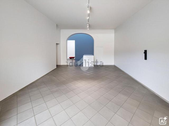 Locale Commerciale in affitto a Vigolzone, Reggio Emilia