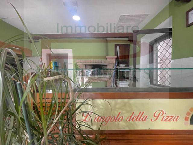 Locale Commerciale in affitto a Ceccano, Lazio