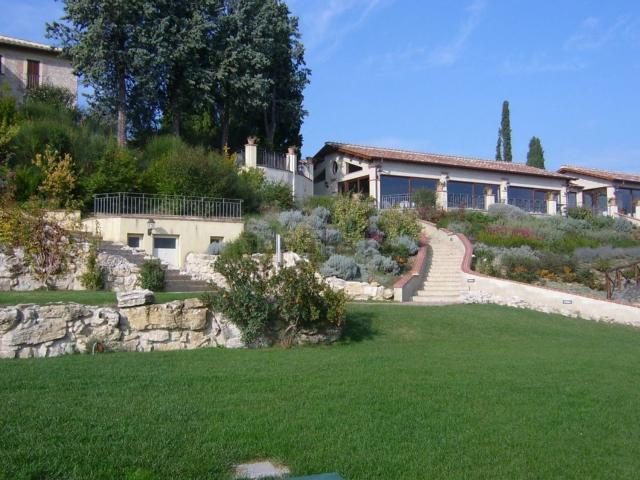 Locale Commerciale in affitto a Amelia, Umbria