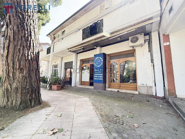 Locale Commerciale in affitto a Bellaria, Reggio Emilia