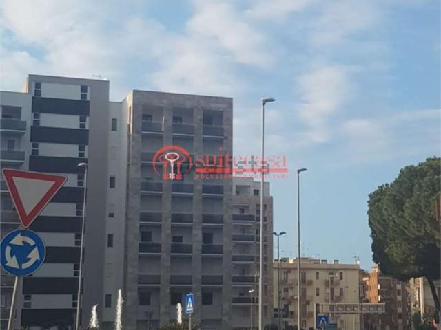 Locale Commerciale in affitto a Puglia, Barletta-andria-trani