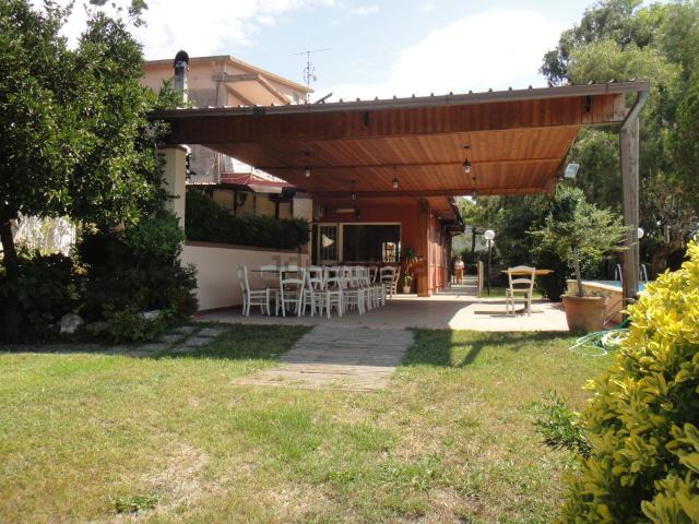 Locale Commerciale in affitto a Piana Di Monte Verna, Campania