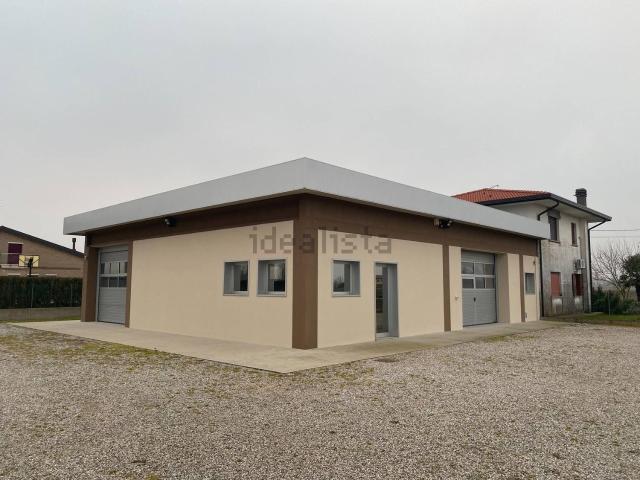 Locale Commerciale in affitto a Murelle, Veneto