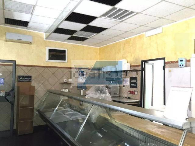 Locale Commerciale in affitto a Avola, Sicilia