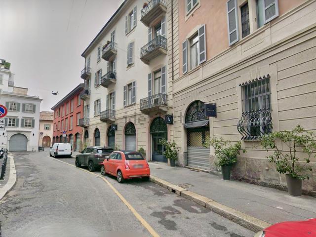 Locale Commerciale in affitto a Municipio 1, Milano