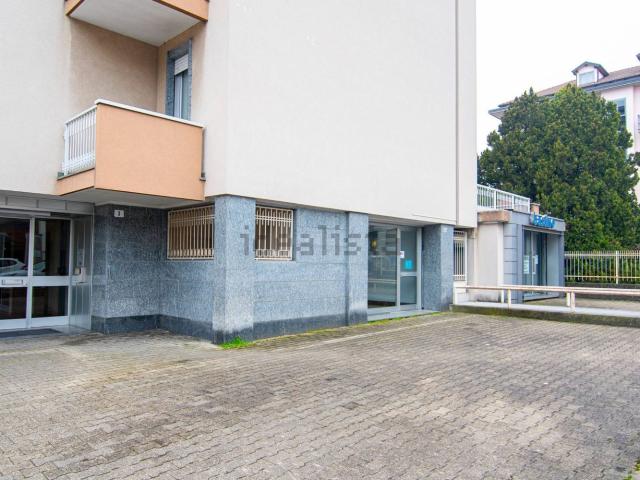 Locale Commerciale in affitto a Piemonte, Torino