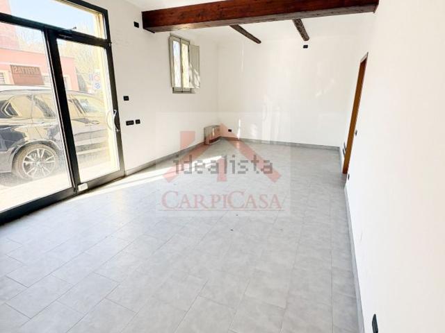 Locale Commerciale in affitto a Unione delle Terre d'Argine, Carpi