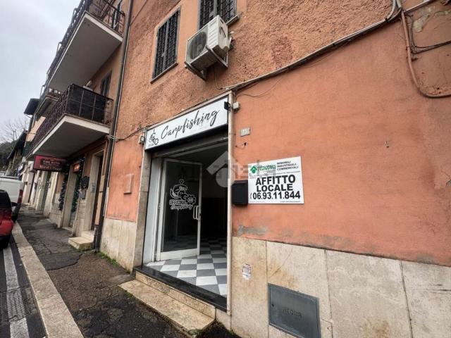 Locale Commerciale in affitto a Roma Capitale, Lazio