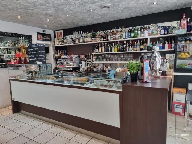Locale Commerciale in affitto a Verona, Borgo Venezia