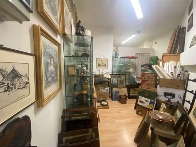 Locale Commerciale in affitto a Territorio Val d'Adige, Trento