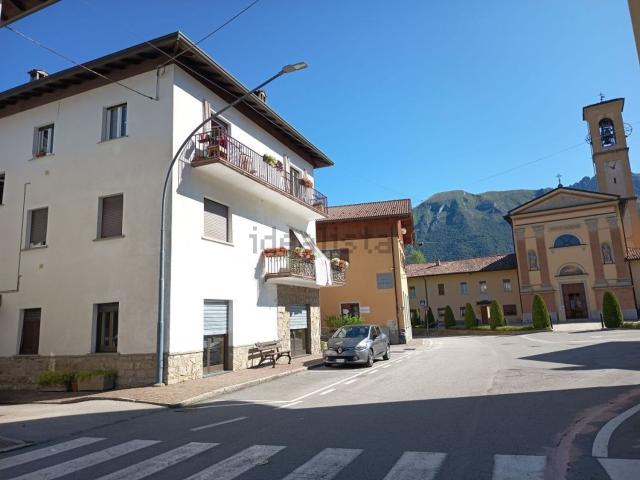 Locale Commerciale in affitto a Maggio, Cremeno