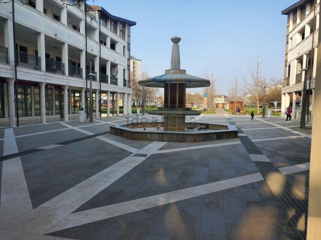 Locale Commerciale in affitto a Abano Terme Bagni, Veneto