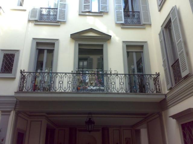 Locale Commerciale in affitto a Municipio 1, Milano