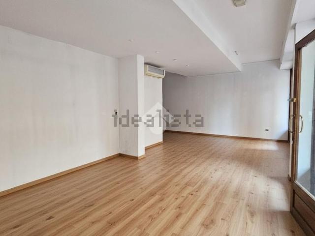 Locale Commerciale in affitto a Quartiere 5, Firenze