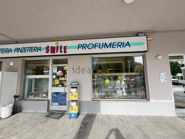 Locale Commerciale in affitto a Piemonte, Cuneo