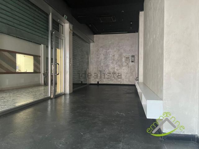 Locale Commerciale in affitto a Dolo, Veneto