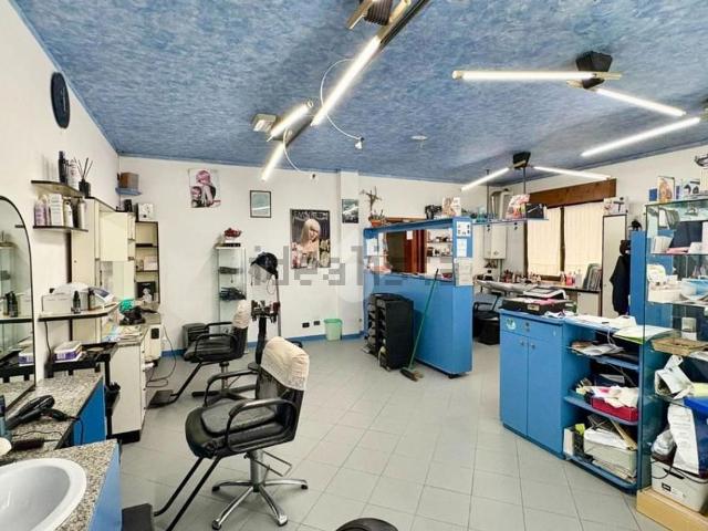 Locale Commerciale in affitto a Villa Del Conte, Veneto