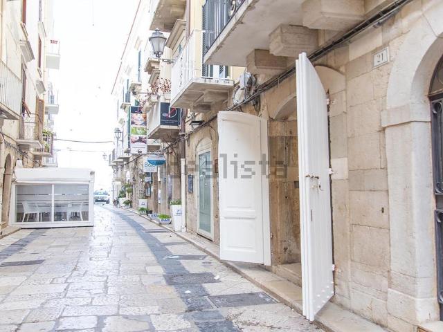 Locale Commerciale in affitto a Puglia, Barletta-andria-trani