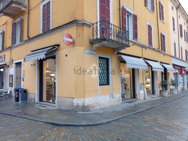 Locale Commerciale in affitto a Mattaleto, Langhirano