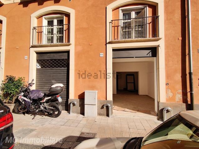 Locale Commerciale in affitto a IV Circoscrizione, Messina