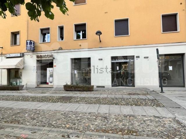 Locale Commerciale in affitto a Unione dei comuni Valli del Reno, Lavino e Samoggia, Sasso Marconi