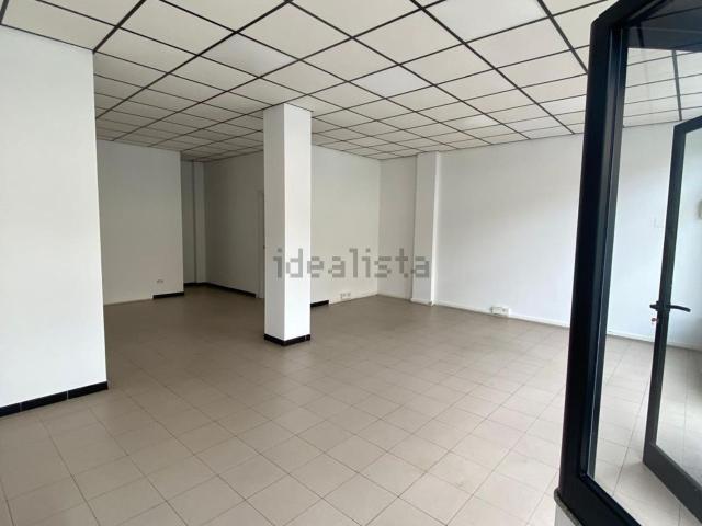Locale Commerciale in affitto a Sa Rodia, Oristano