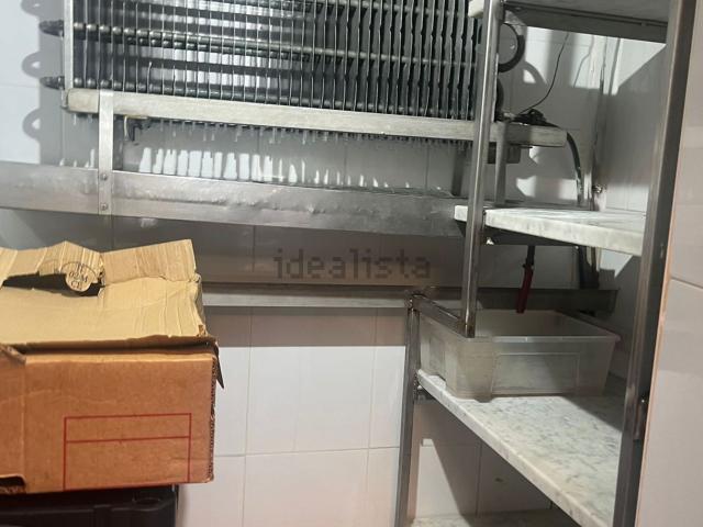 Locale Commerciale in affitto a Piemonte, Alessandria