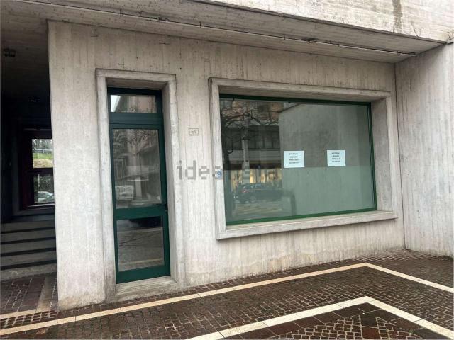 Locale Commerciale in affitto a San Donà Di Piave, Veneto
